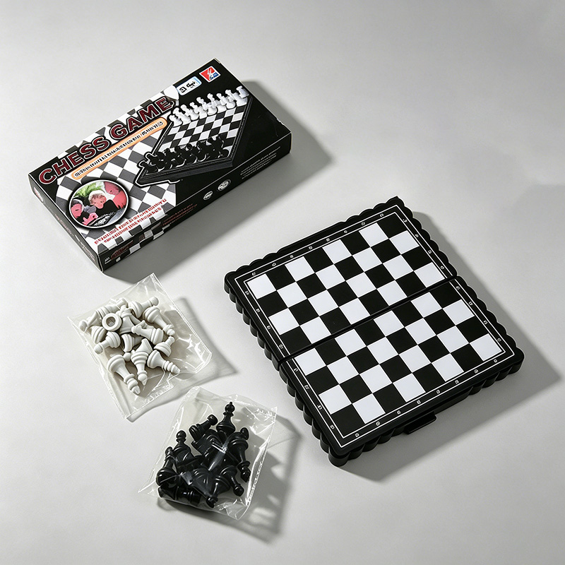 Mini Portable Magnetic Chess S - Board Game Cafe recension och pris